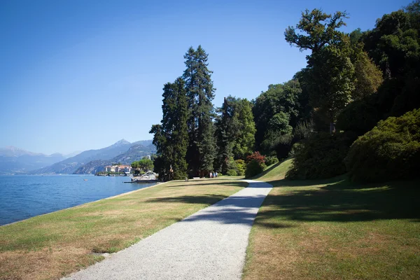 Blick auf den schönen Park der Villa Melzi — Stockfoto