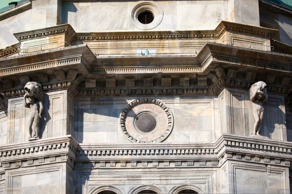 Duomo di Como sul Lago di Como — Foto Stock