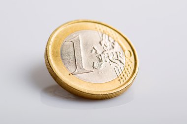 izole bir euro para