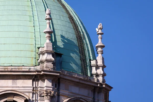 Catedral de Como no Lago de Como — Fotografia de Stock