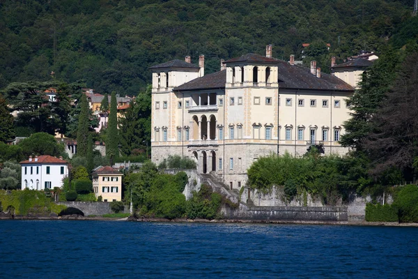 Gravedona v jezeře Como, Itálie — Stock fotografie