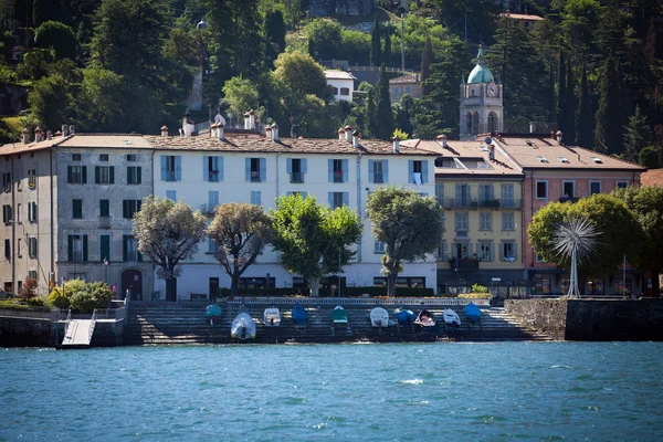 イタリアのコモ湖で Bellano — ストック写真