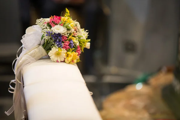 Bouquet in un giorno di nozze — Foto Stock