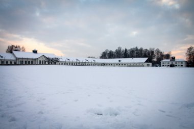 Dachau toplama kampında anma