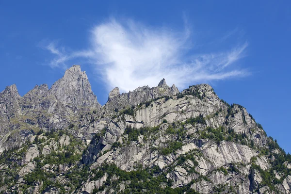 Alpes italianos no verão — Fotografia de Stock