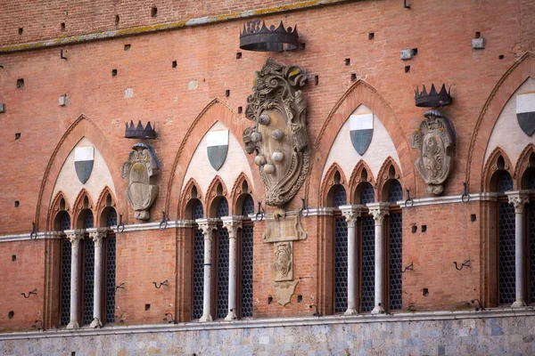 Готель Palazzo Pubblico в Сієна, Італія — стокове фото