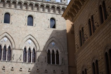 Piazza Salimbeni Siena