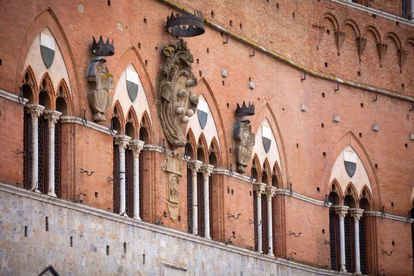 Готель Palazzo Pubblico в Сієна, Італія — стокове фото