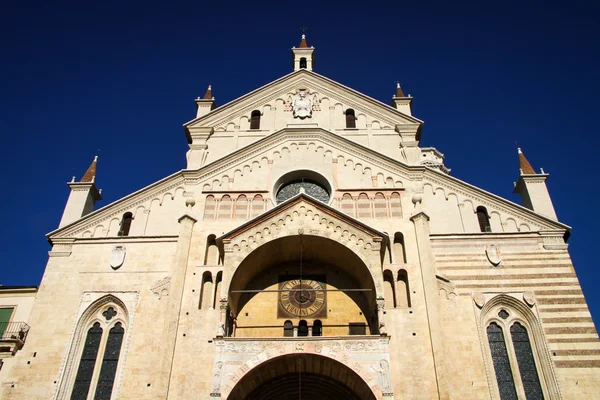 Kathedraal Dom in Verona — Stockfoto