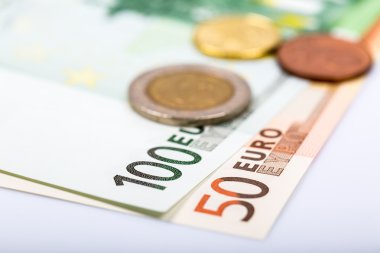 Closeup banknot ve madeni paralar