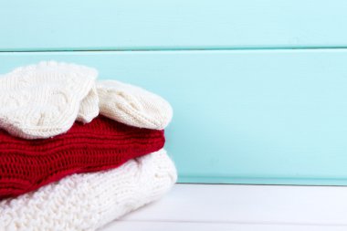 örgü elbise yığını