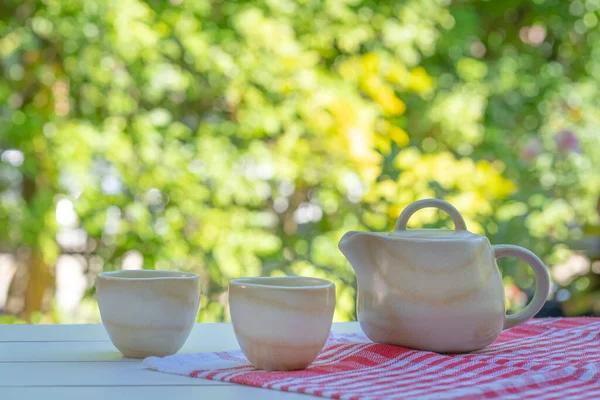 Theepot Kopjes Groene Chinese Thee Witte Tafel Tuin — Stockfoto