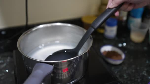 Šéfkuchař Připravit Želatinu Aby Dezert Kuchyni — Stock video