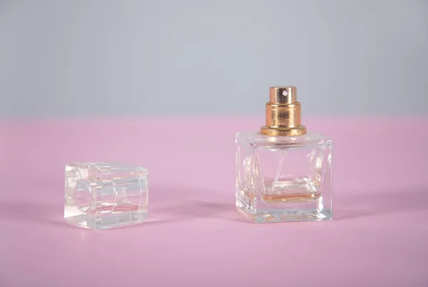 Perfume Mujer Mesa Rosa — Foto de Stock