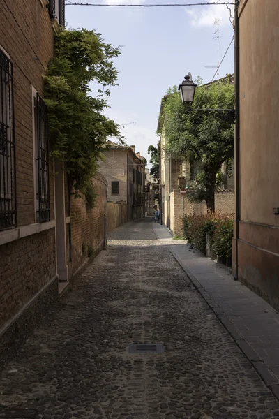 Ancienne ruelle dans le centre-ville de Ferrare Italie — Photo