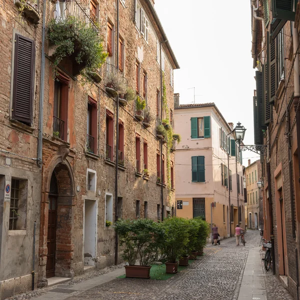 Ancient medieval street in the downtown of Ferrara city — Stock Photo, Image