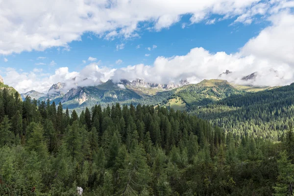 Belle vue sur les dolomites italiennes — Photo