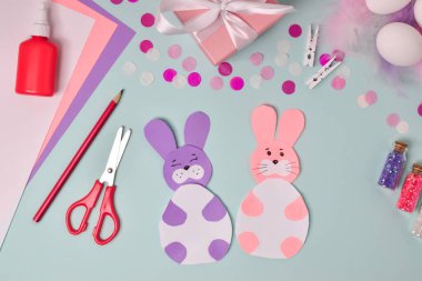 Paskalya tatili için kağıt işçiliği. Evde çocuklu hobiler. Serbest meslek ve nakış işi.