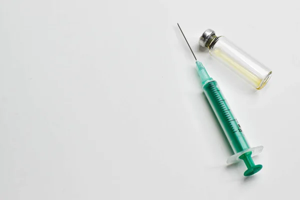 Coda Vaccinazione Gli Aghi Iniezione Con Flacone Vaccino Sono Fila — Foto Stock