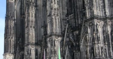 Köln 'deki çelik Ren köprüsü