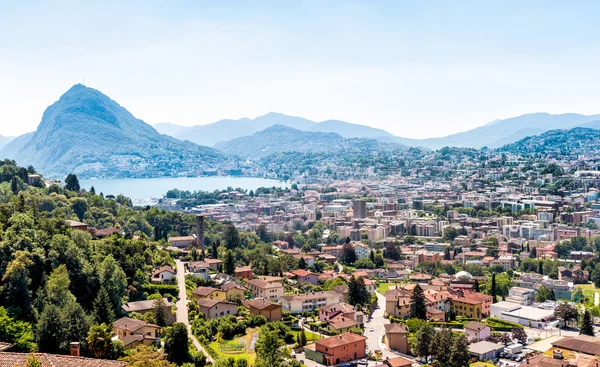 Panoramisch uitzicht van Lugano, Zwitserland — Stockfoto