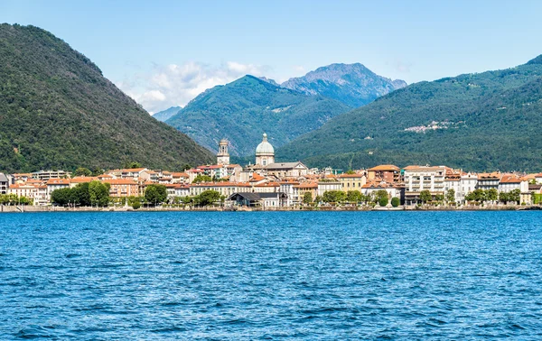 Intra, Verbania na jezeře Maggiore — Stock fotografie