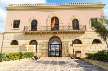 Terrasini, Sicilya, İtalya - 26 Eylül 2020: Aumale Sarayı, Terrasini Bölgesel Doğa Tarihi Müzesi, Palermo ili.