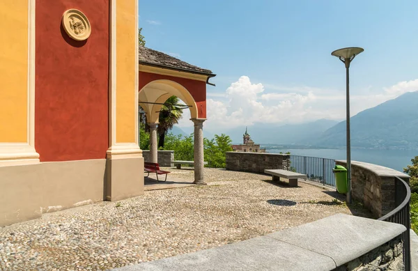 Blick Auf Die Wallfahrtskirche Madonna Del Sasso Orselina Oberhalb Der — Stockfoto