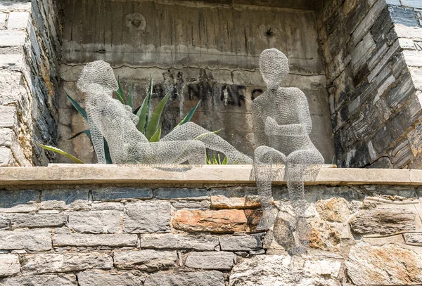 Orselina Ticino Suiza Junio 2017 Perspectiva Escultura Representa Dos Personas — Foto de Stock