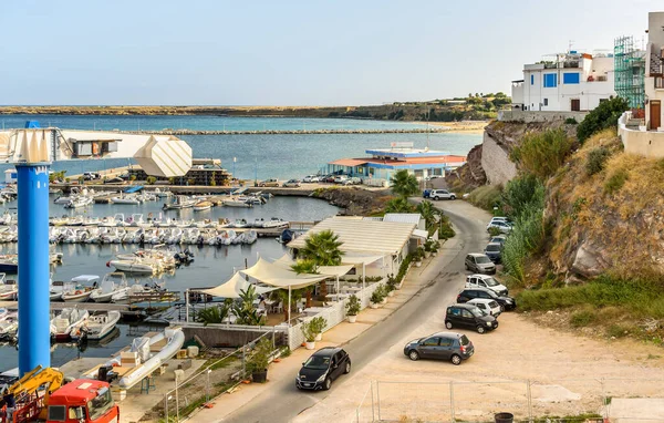 Hamnen Terrasini Definieras Som Fiskebåt Som Ligger Palermo Bukten Sicilien — Stockfoto