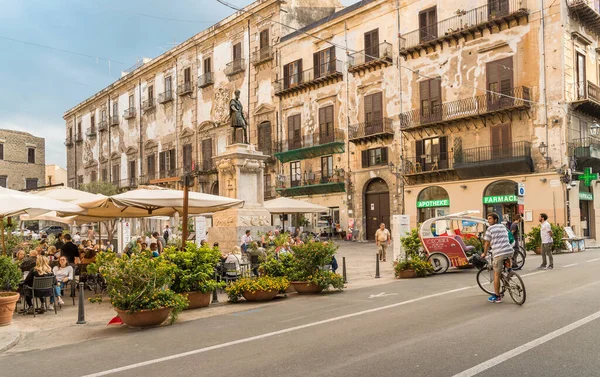 Palermo Sicilia Italia Ottobre 2017 Statua Carlo Monumento Palermo Situato — Foto Stock