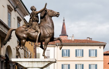 Regisole anıt Pavia, İtalya