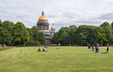 Bahçe, Saint Isaacs Katedrali (Isaakievsky Sobor), Sankt Peteurg