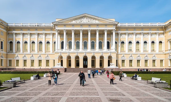 Staatliches Russisches Museum, Michail-Palast in St. Petersburg — Stockfoto