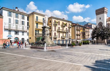Lecco merkezi merkezi kare Xx Settembre.