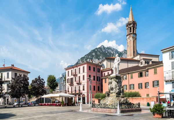 Lecco merkezi merkezi kare Xx Settembre.