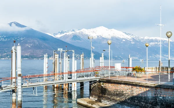 Harbor wall of Luino, Italy — Stock Photo, Image