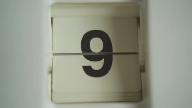 10 'dan 1' e geri sayım başlat