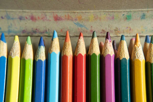 Kolorowe Ołówki Pudełku — Zdjęcie stockowe