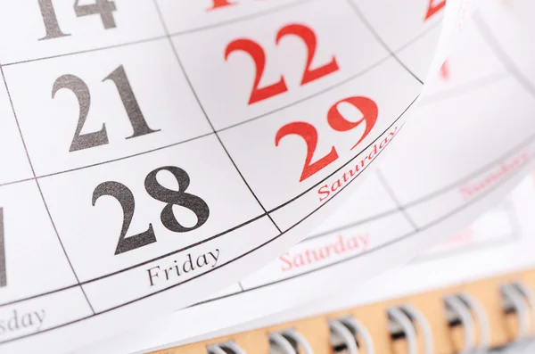 Primer plano de las fechas en la página del calendario — Foto de Stock