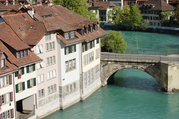 Visualizza la città vecchia di Berna sul ponte in Svizzera — Foto Stock