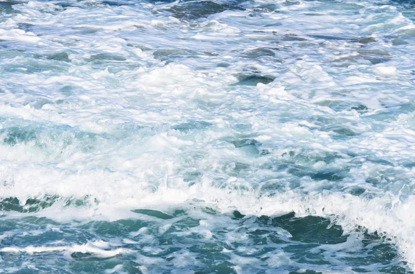 Крупним планом вид на красивий блакитний океан — стокове фото