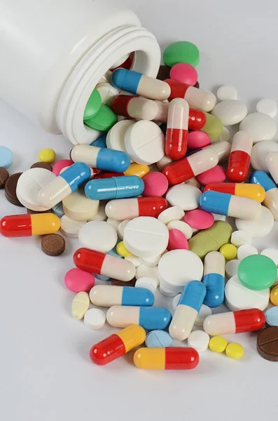 Tabletta csomagolásban. orvosi háttér — Stock Fotó