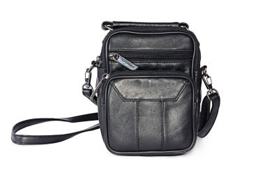 adamın siyah deri çanta