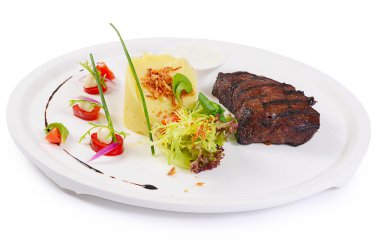 Püresi patates ve ıspanak ile karaciğer