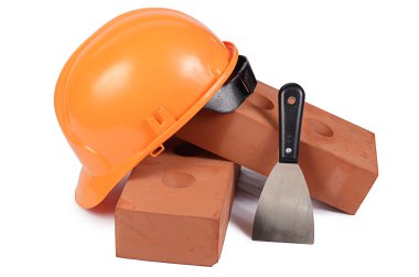 Bina Tuğla bir kask ile