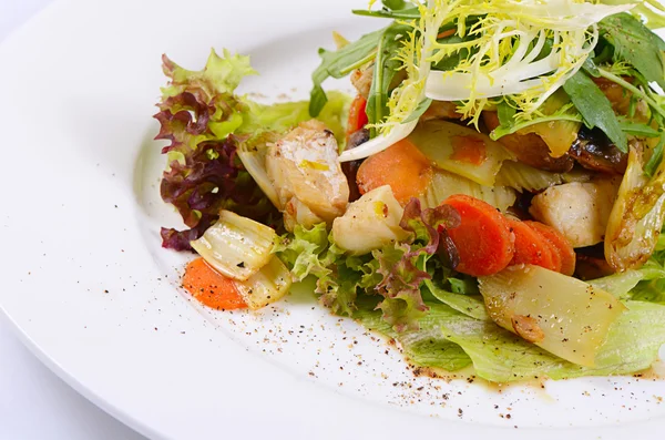 Salad from baked carrots with vegetables — Stock Photo, Image