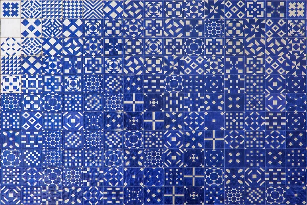 Textura azulejo mosaico azul en Lisboa . — Foto de Stock