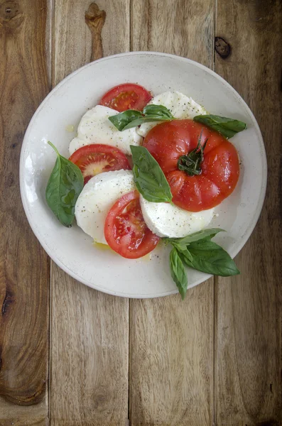 Italiensk kaprissallad — Stockfoto