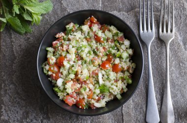 Taze tabbouleh salata